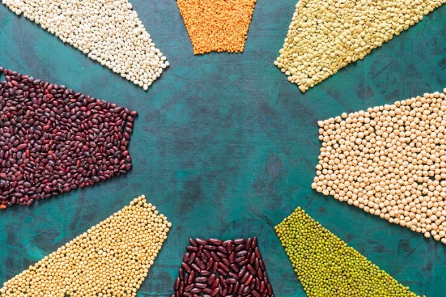 A variety of grains displayed in sun-rays pattern